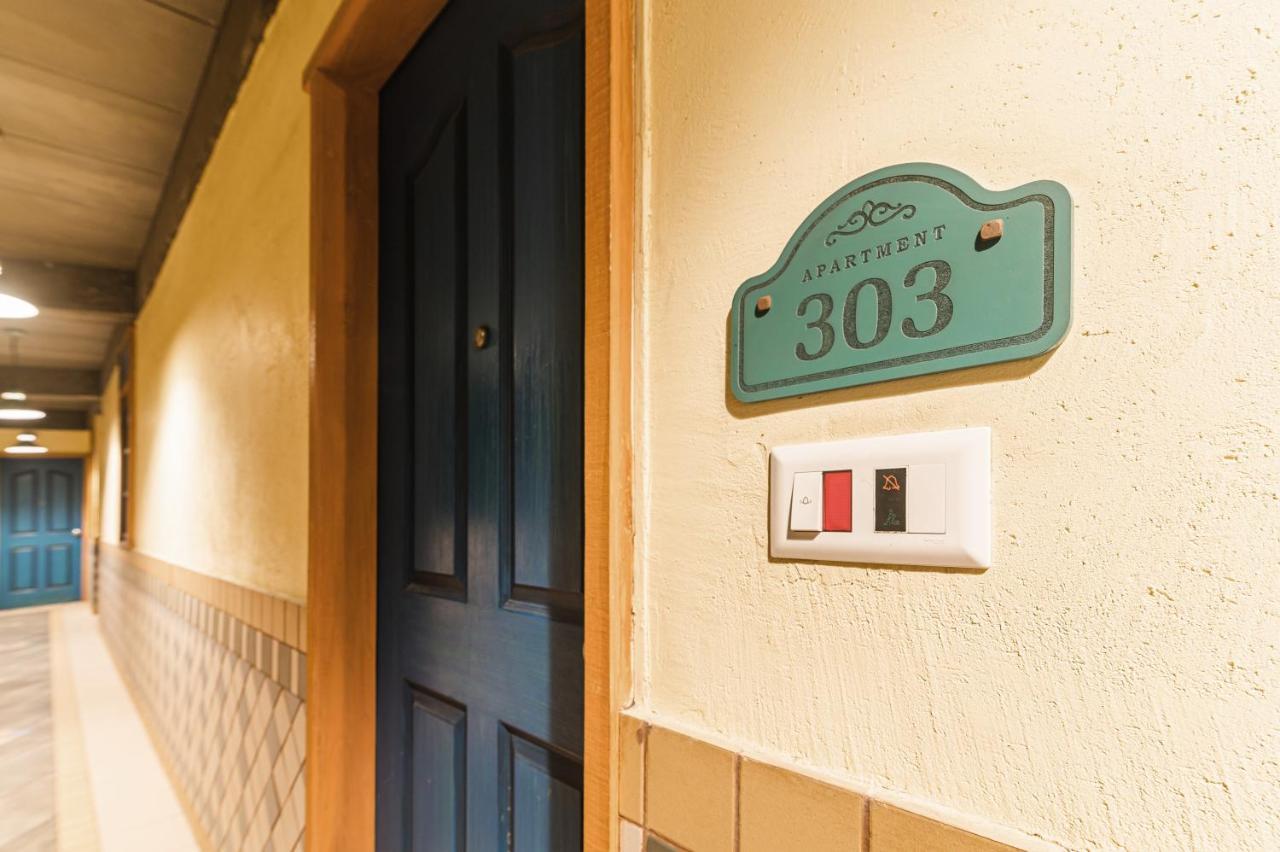 סוראט Bougainvilla Apartment מראה חיצוני תמונה