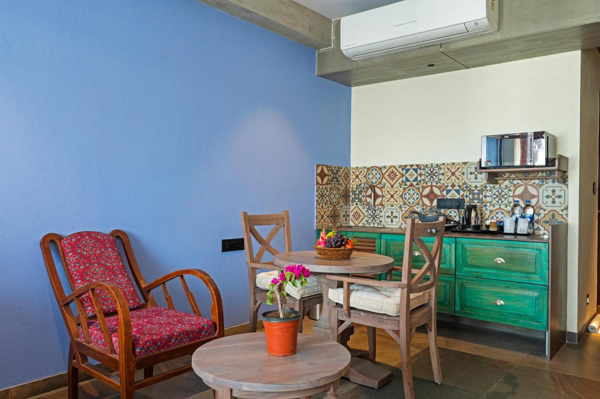 סוראט Bougainvilla Apartment מראה חיצוני תמונה